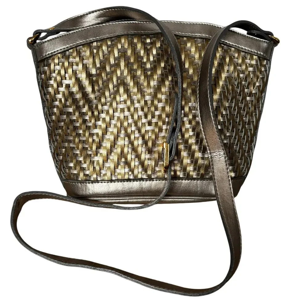 Vintage 90’s woven gold silver metallic purse shoulder bag dressy faux leather